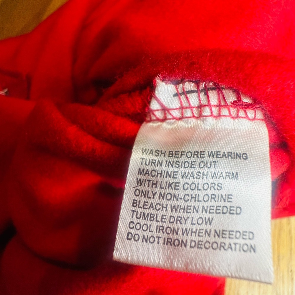 Disney women’s Red Mickey Mouse Sweatshirt - Picture 10 of 11